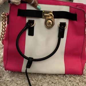 Michael Kors Raspeberry colorblock Hamilton…